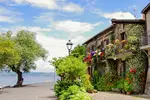 On the shores of Lake Bracciano lies gorgeous Anguillara Sabazia. Only ever visited by tourists from Rome - its secrets are your to discover..  