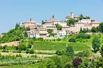 Happiness is a bike tour in Italy. Magnificent scenery, fine food and a lovely climate go to make for a memorable trip.  Discover the best options...