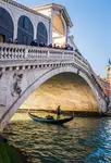 Planning on visiting Italy or still only dreaming? Either way you can travel through Italy with these gorgeous photo galleries...includes great travel tips
