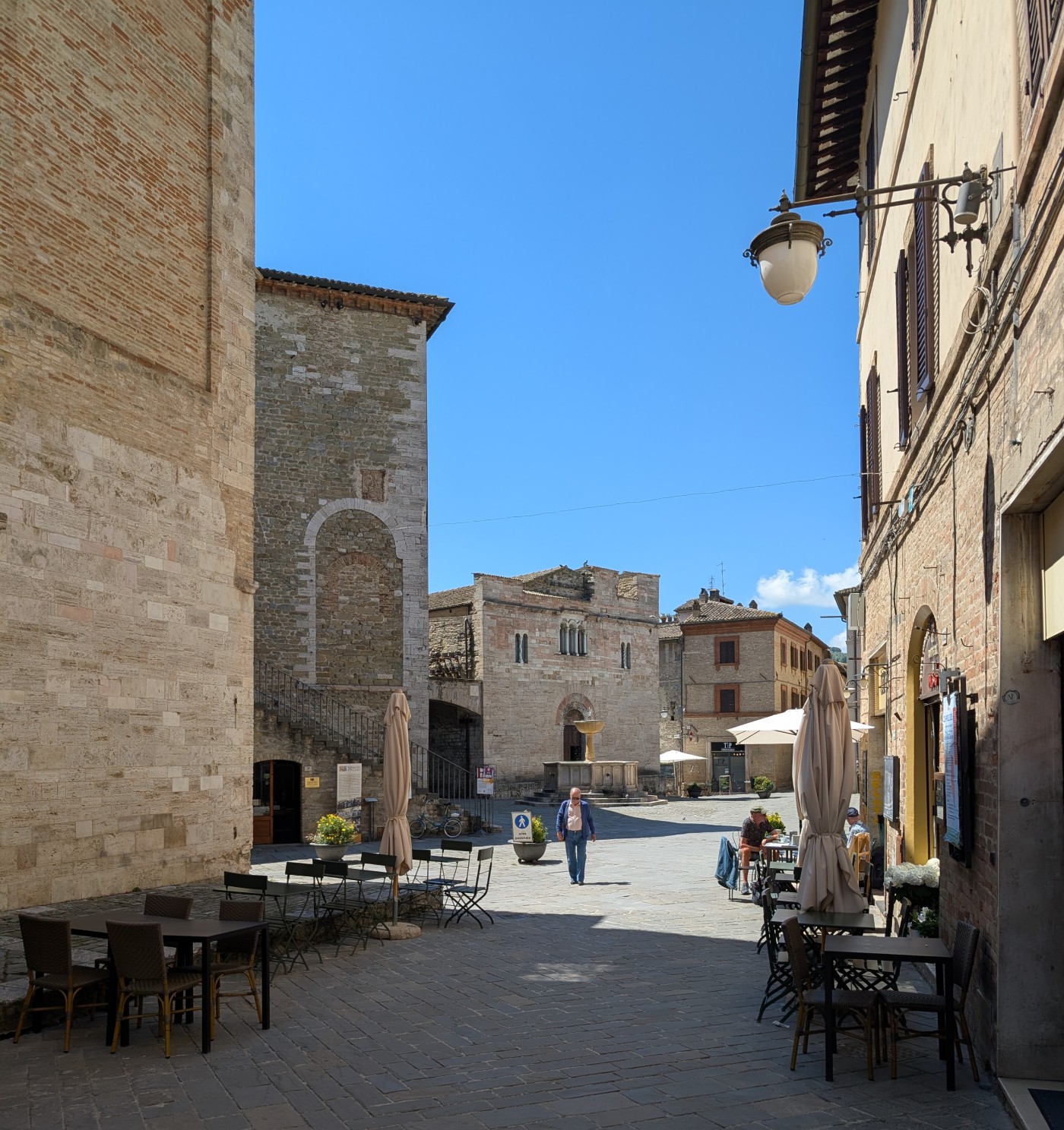 Piazza Silvestri Bevagna