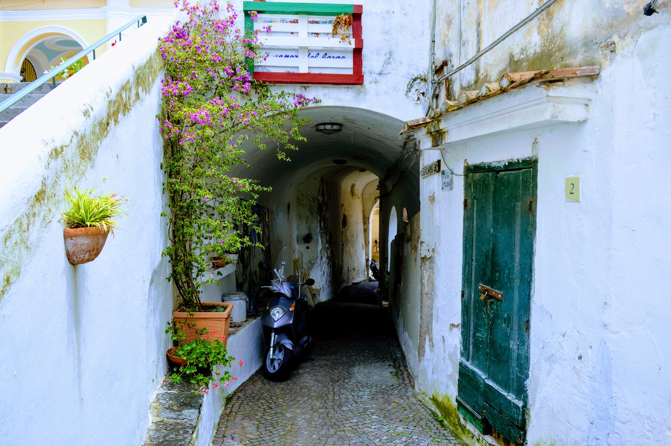 Following the lanes of Albori Following the lanes of Albori