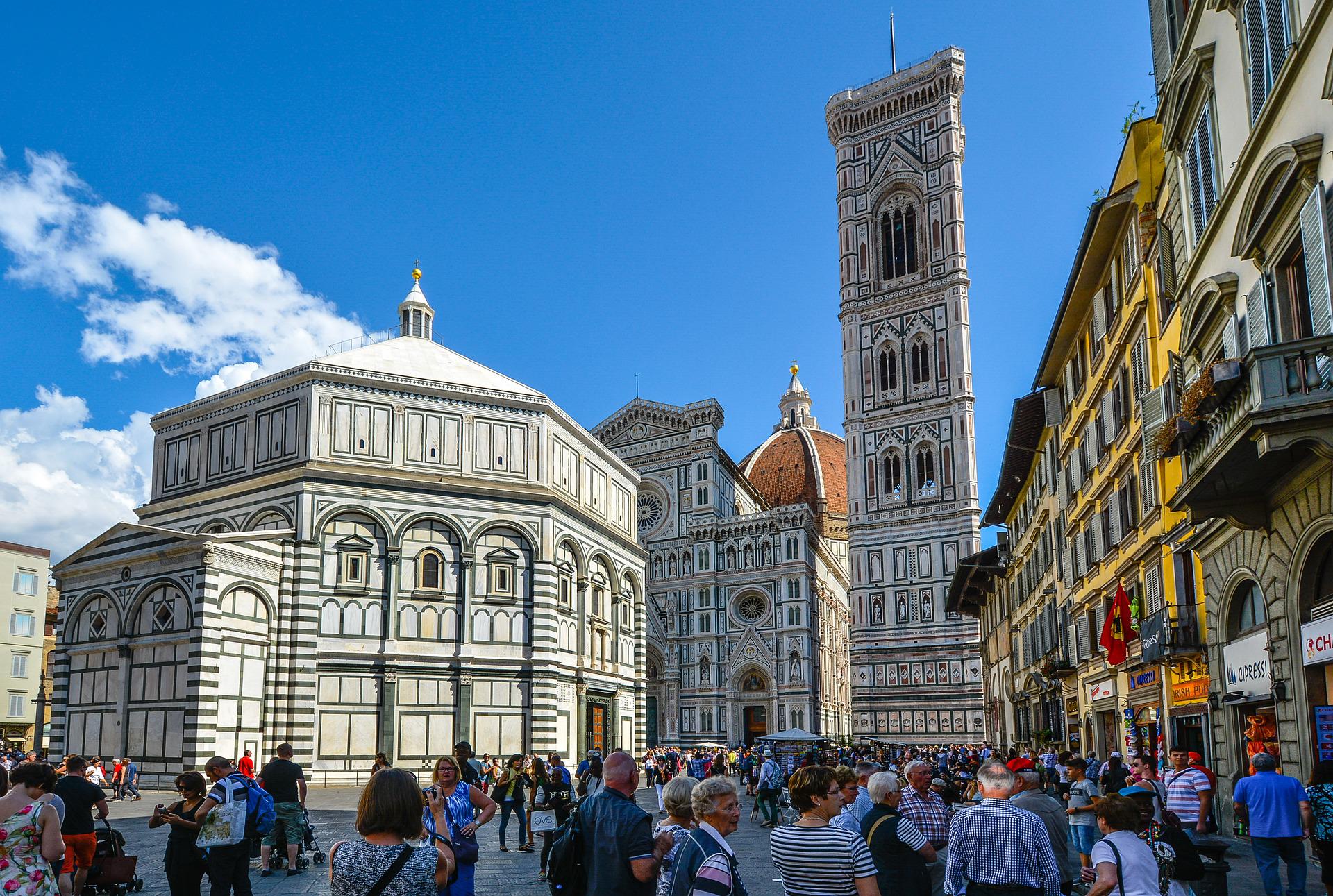 Crowds of Tourists in Florence near the Duomo