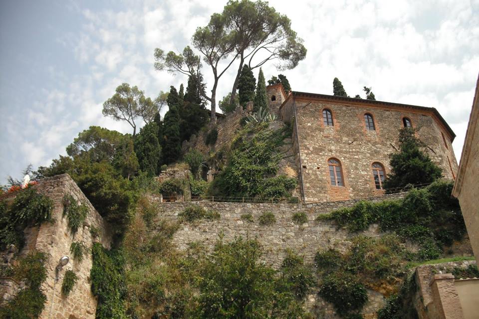 Cetona House on a Hill