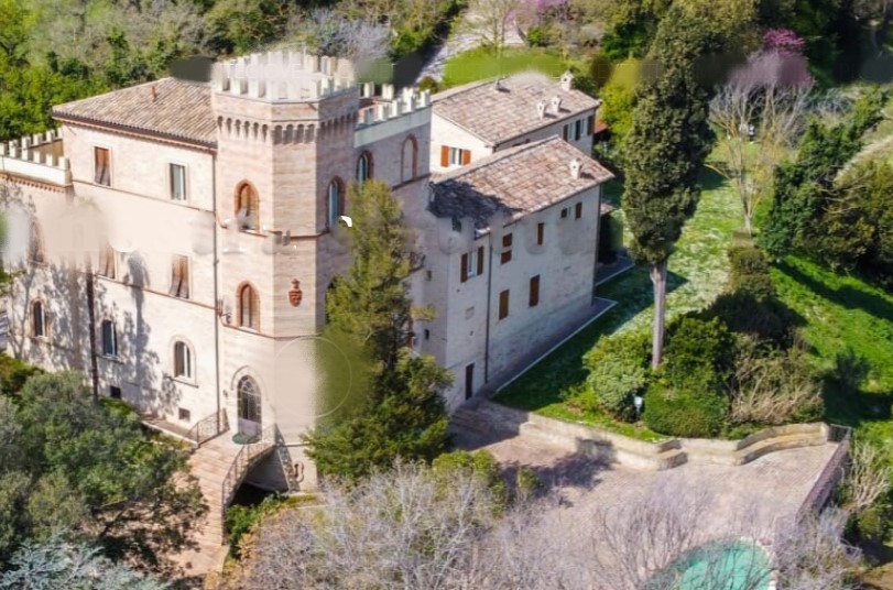 Il Castello Fano Il Castello Fano