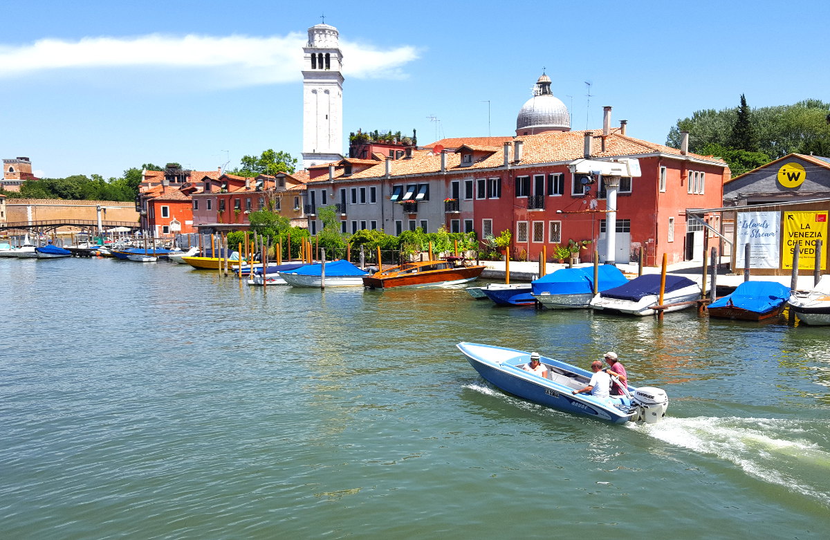 Isola di San Pietro di Castello Isola di San Pietro di Castello