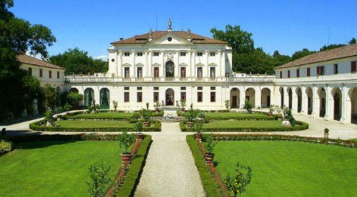 Beautiful Luxury Villas near Venice