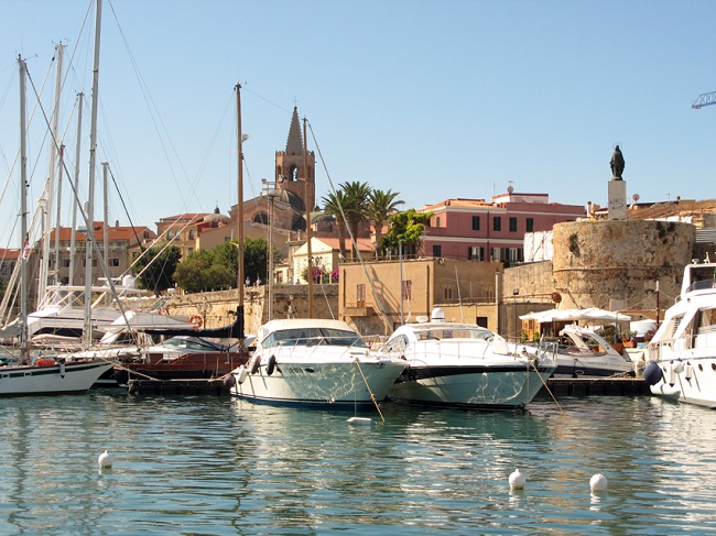 Great place to learn Italian in Sardinia Pintadera School in Alghero