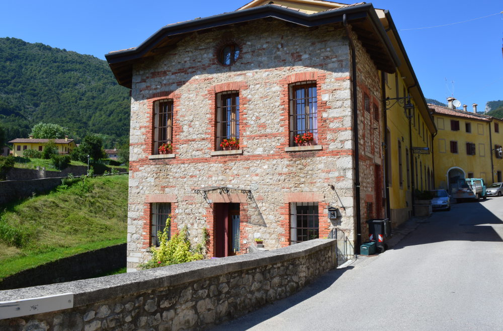 Cottage in Italy Cottage in Italy
